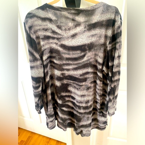 Vera Wang/Top/Sweater/Women’s Size XL - Picture 4 of 4